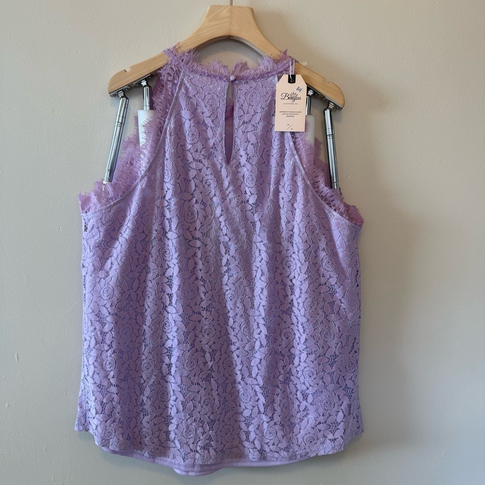 Beeryou Lavender Lace Halter Top - Picture 4 of 8